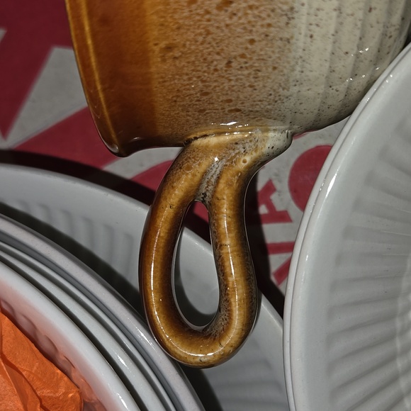 Gorgeous Vintage Stoneware - Picture 4 of 5